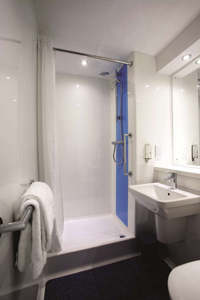 Travelodge Мидлвич Номер фото