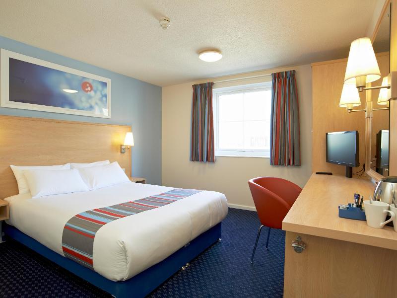 Travelodge Мидлвич Экстерьер фото