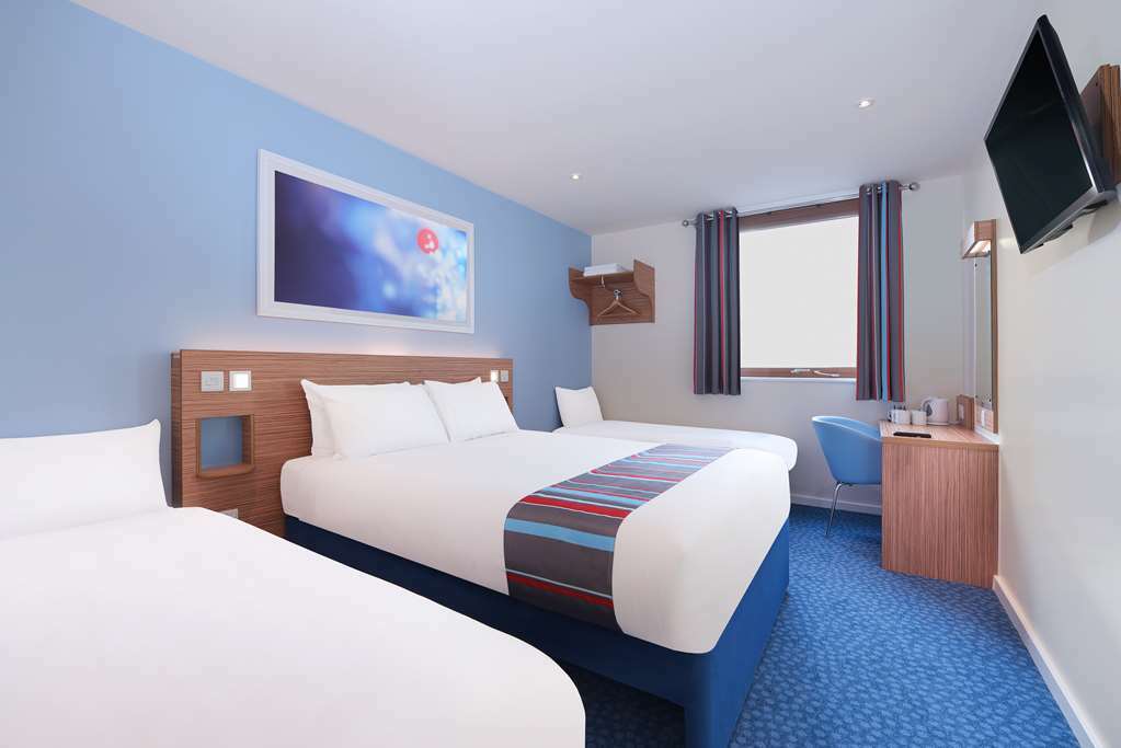 Travelodge Мидлвич Номер фото